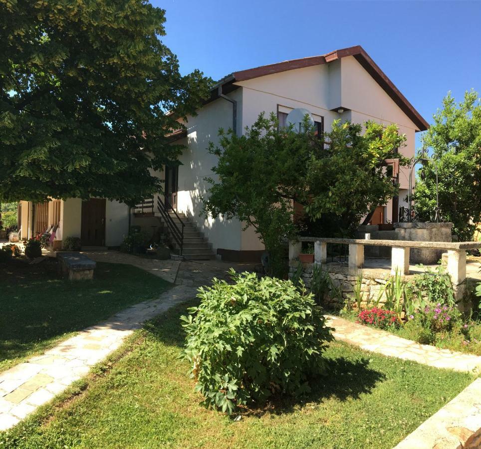Two-Bedroom Countryside Apartment Marčana 외부 사진